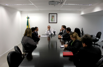 Advogado-Geral da União afirma que Lei Orgânica e reestruturação da carreira de apoio serão prioridades em 2012