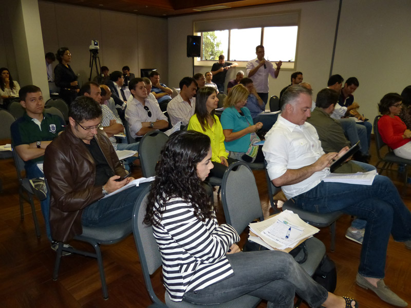 AGO aprova contas de 2012 e orçamento para 2013