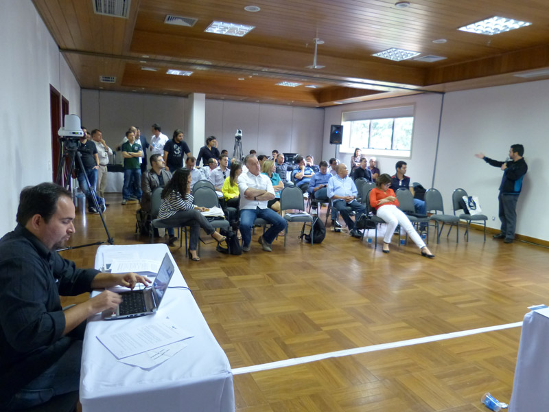 AGO aprova contas de 2012 e orçamento para 2013