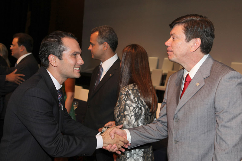 Novo presidente da OAB toma posse