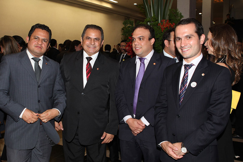 Novo presidente da OAB toma posse