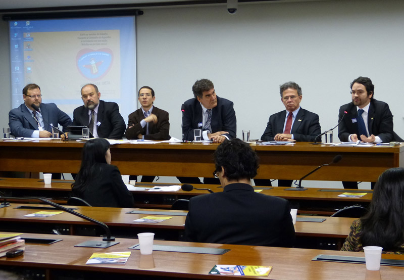 SINPROFAZ debate na Câmara Fim aos Paraísos Fiscais