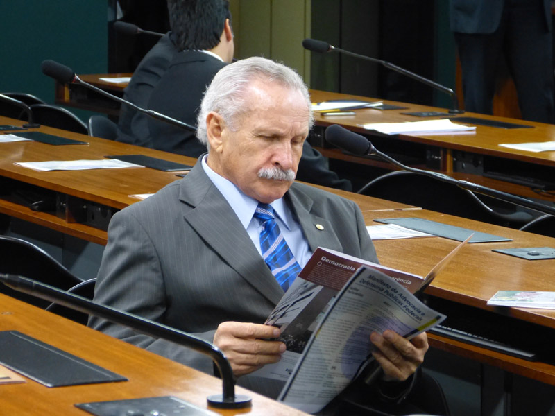 Lei Orgânica: SINPROFAZ divulga comparação entre projetos