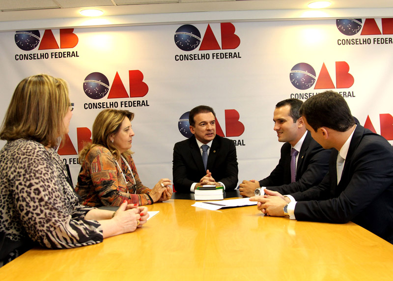 Fórum Nacional formaliza adesão a ato da OAB pró-CNJ