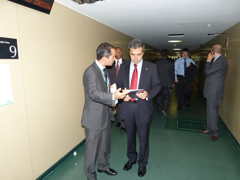 PLP 205/12: SINPROFAZ protesta contra cancelamento de audiência pública