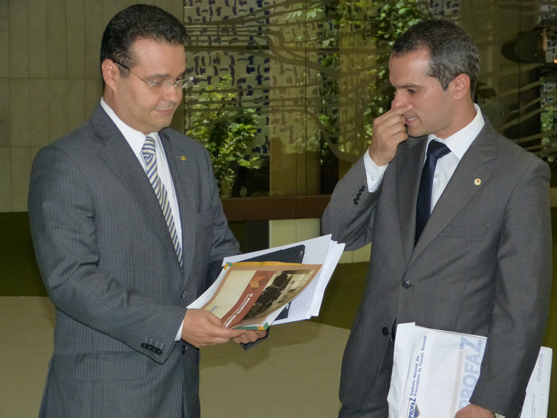 PLP 205/12: SINPROFAZ protesta contra cancelamento de audiência pública