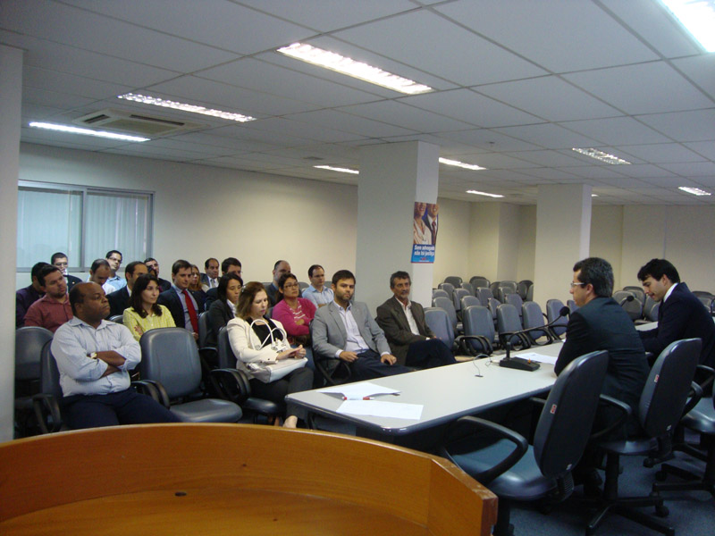 Campanha salarial: aumenta pressão das carreiras em Brasília e nos estados