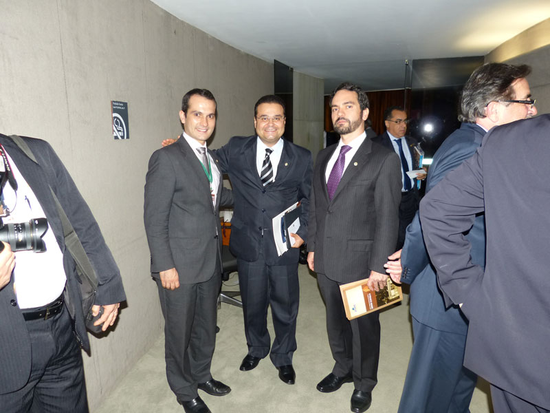 Lei Orgânica: Advogados públicos protestam na Câmara contra PLP 205