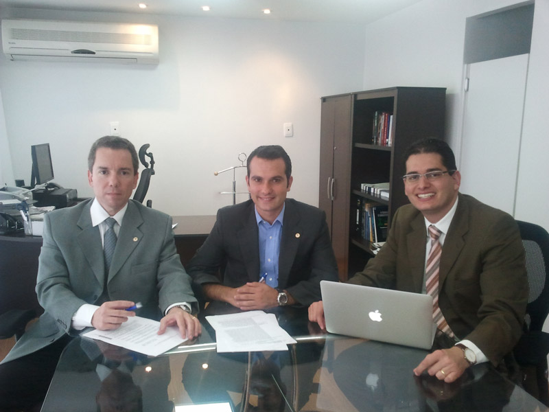 Presidente e vice do SINPROFAZ adiantam planejamento para 2012