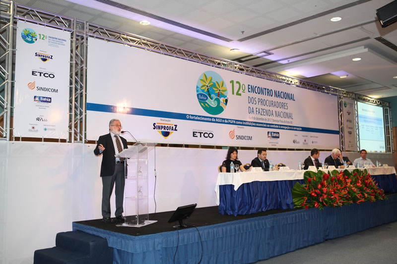 12º Encontro: presidente do Etco defende reforma tributária