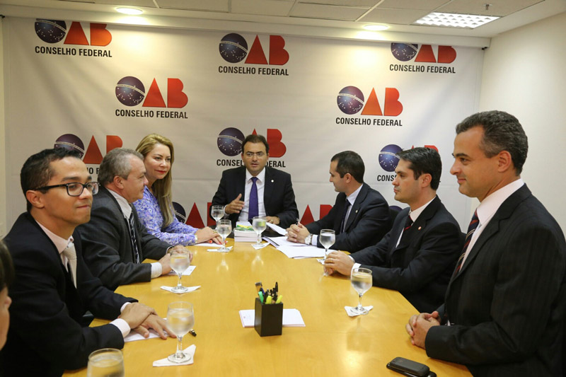Presidente da OAB recebe entidades da Advocacia Pública Federal