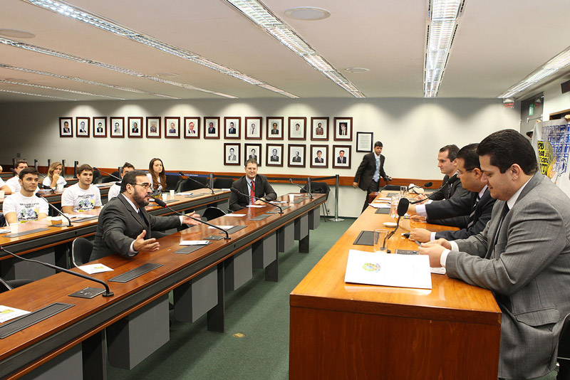 “Quanto Custa o Brasil pra Você” em debate na Câmara