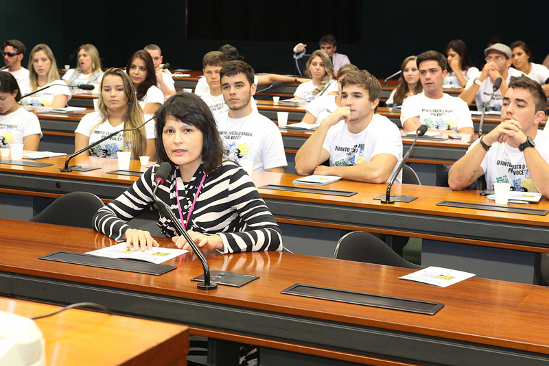 “Quanto Custa o Brasil pra Você” em debate na Câmara