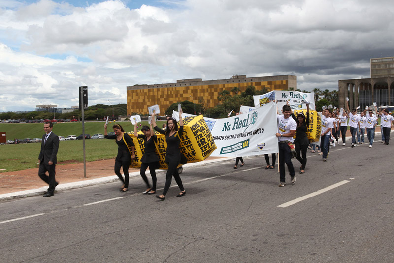 “Quanto Custa o Brasil pra Você” em debate na Câmara