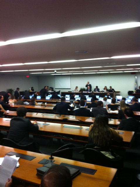 Trabalho parlamentar sobre Lei Orgânica da AGU