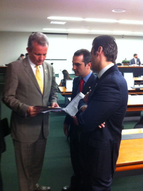 Trabalho parlamentar sobre Lei Orgânica da AGU