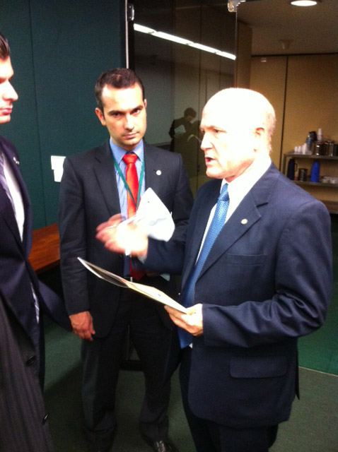 Trabalho parlamentar sobre Lei Orgânica da AGU